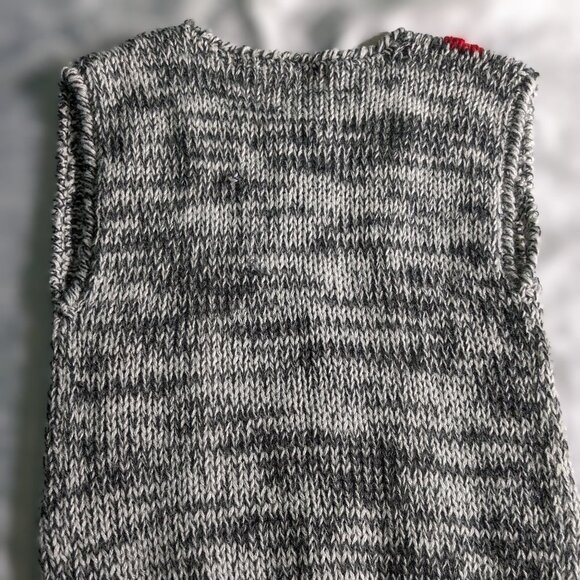 Sweater-Vintage. Uno & Una vest sweater. Size M. Red, Grey, White and Bl… - Picture 3 of 5